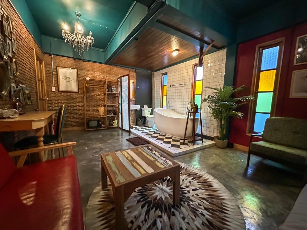 T-House Bkk 2Floors Near Bts With Swimming Pool And Free Wifi Hotell Bangkok Eksteriør bilde
