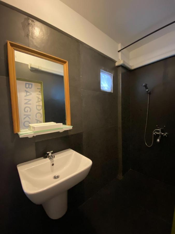 T-House Bkk 2Floors Near Bts With Swimming Pool And Free Wifi Hotell Bangkok Eksteriør bilde